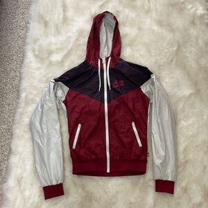 Nike Women's Full Zip Up Hooded Windrunner Jacket Size Small windbreaker…